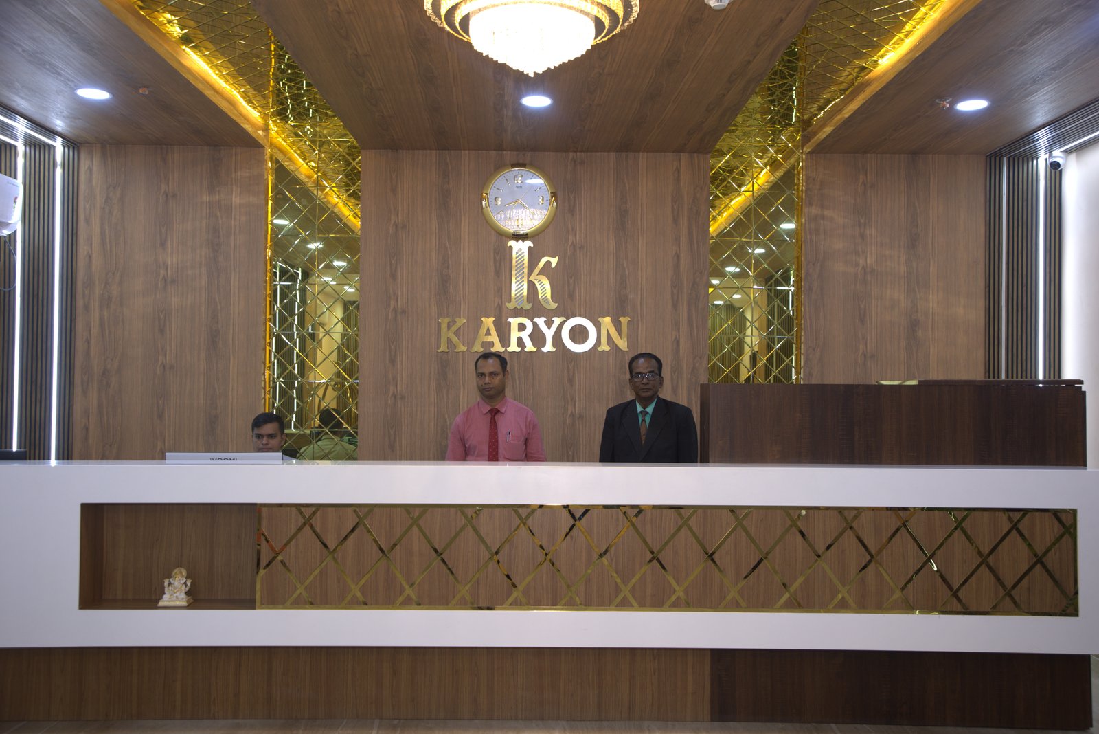 Karyon Resorts